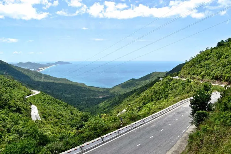 Hai Van Pass Top Gear Experience (Pillion Option) hai van pass top gear tour