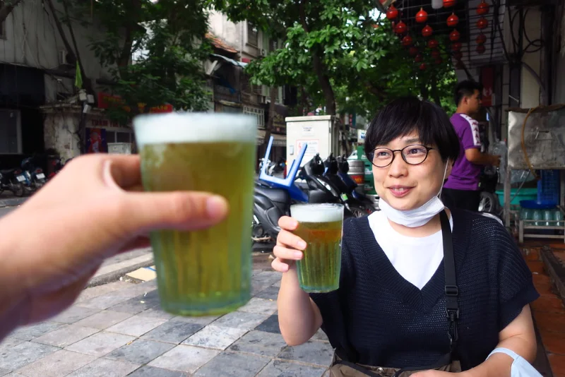 Hanoi Bia Hoi Tasting bia hoi hanoi tour