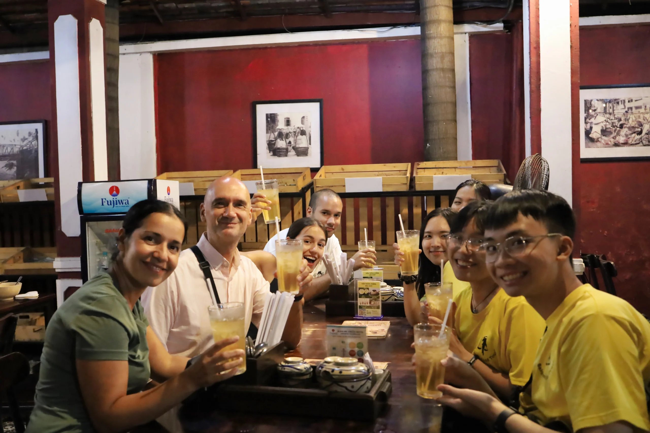 saigon street food walking tour