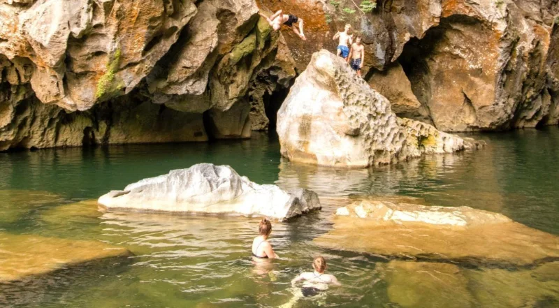 RUC MON CAVE ADVENTURE ruc mon cave