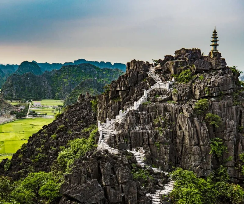 Ninh Binh Day Tour (Hoa Lu-Trang An-Hang Mua) trang an tour from ninh binh